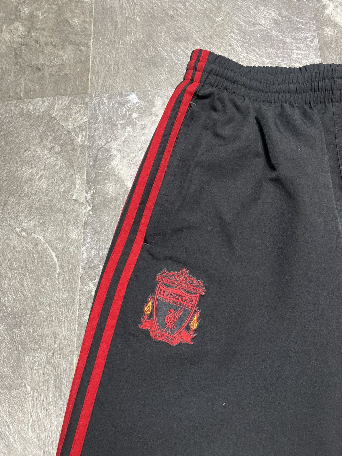 Adidas Adidas Liverpool Vintage Soccer Football Sweatpants Joggers Size US 30 / EU 46 - 4 Thumbnail