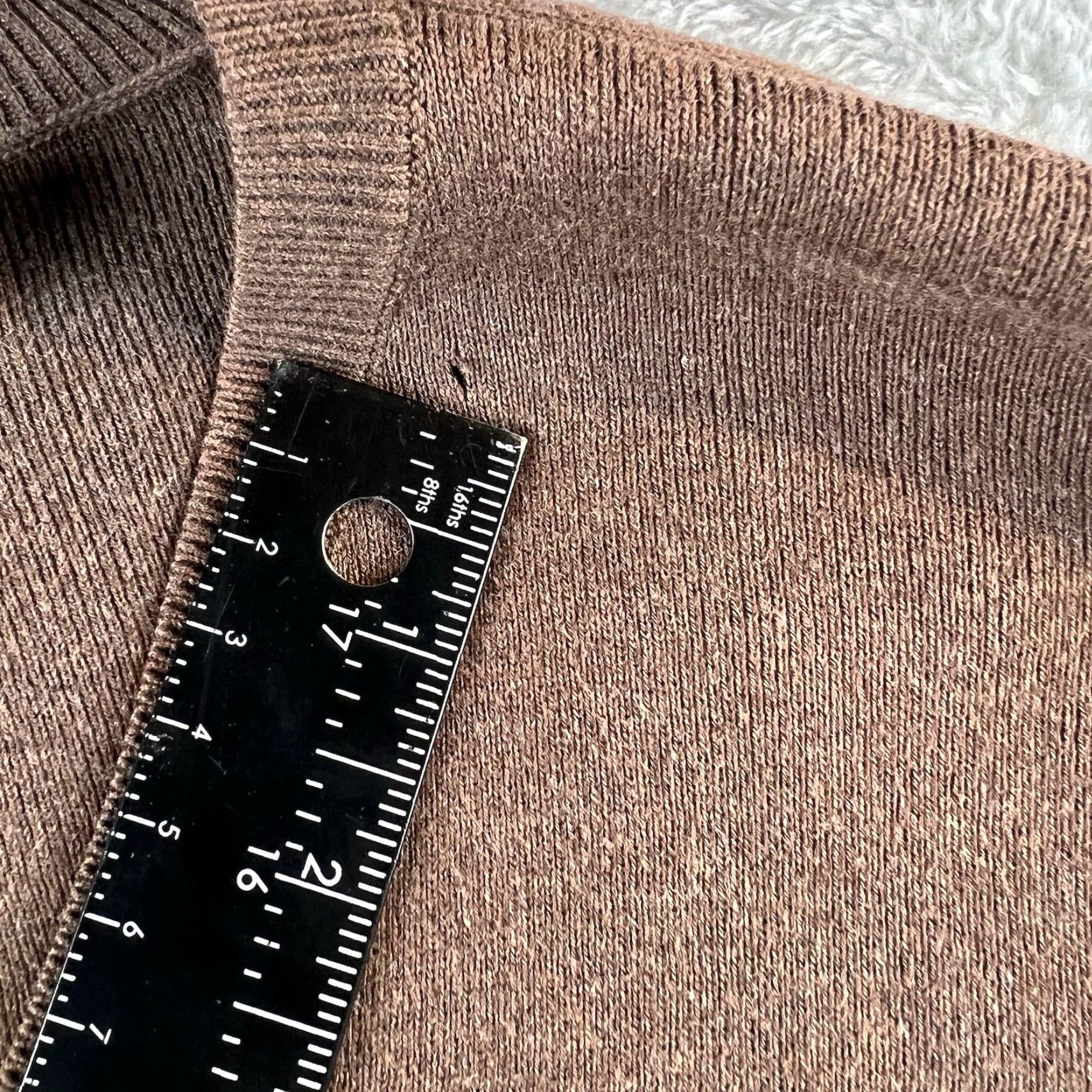 Polo Ralph Lauren VTG Polo Ralph Lauren V Neck SweatER Pima Cotton Mens XL Brown Logo Zipper Knit Pullover Casual, Travel 3-Season Sports Mens XL Brown Size US XL / EU 56 / 4 - 5 Thumbnail