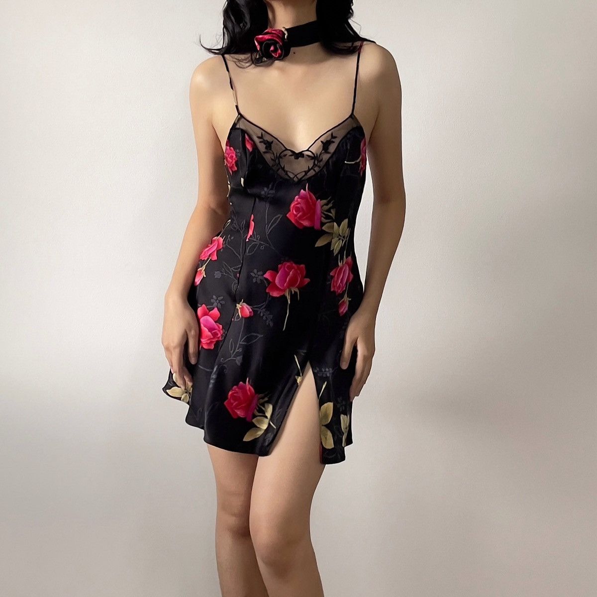Victoria's Secret Victoria’s Secret 1990s Black Floral Silk Slip Dress (XS) Size XS / US 0-2 / IT 36-38 - 4 Thumbnail