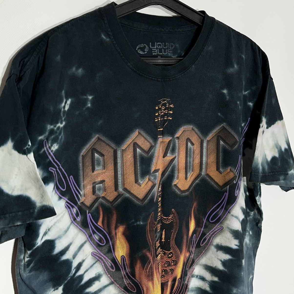 Band Tees Liquid Blue AC/DC "Hell's Bells" T-Shirt Size US XL / EU 56 / 4 - 3 Thumbnail