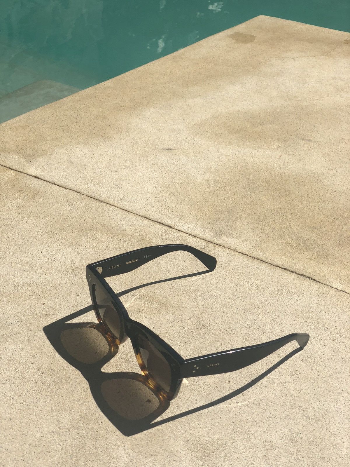 Celine × Phoebe Philo CÉLINE CATHERINE OVERSIZED SUNNIES Size ONE SIZE - 1 Thumbnail