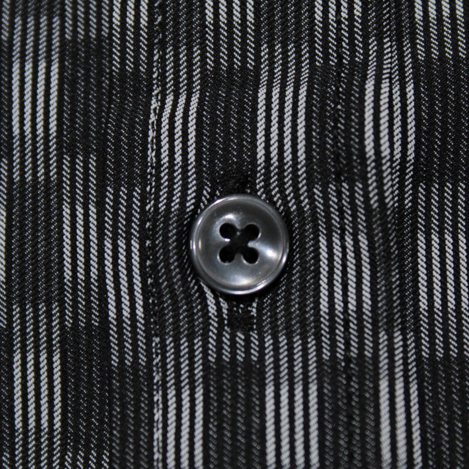 Robert Graham Robert Graham New with tags Shirt Size XL US In Black Size US XL / EU 56 / 4 - 7 Thumbnail