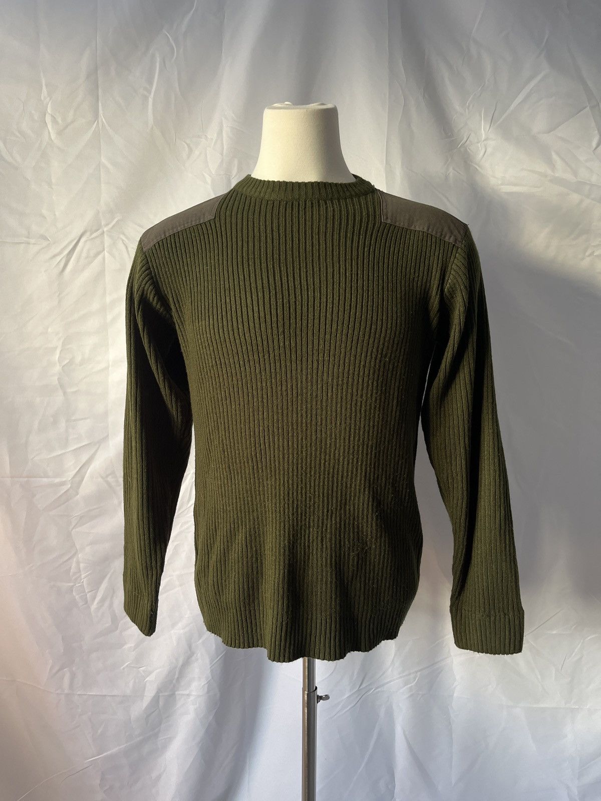 Vintage Vintage Military Knitwear Sweater Army Police Size US XL / EU 56 / 4 - 1 Thumbnail