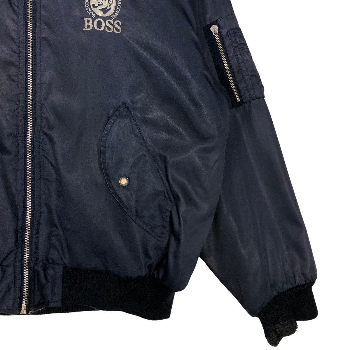 Japanese Brand 🔥90’s Vintage Bomber Jacket Suntory Coffee Boss Big Logo Size US M / EU 48-50 / 2 - 5 Thumbnail