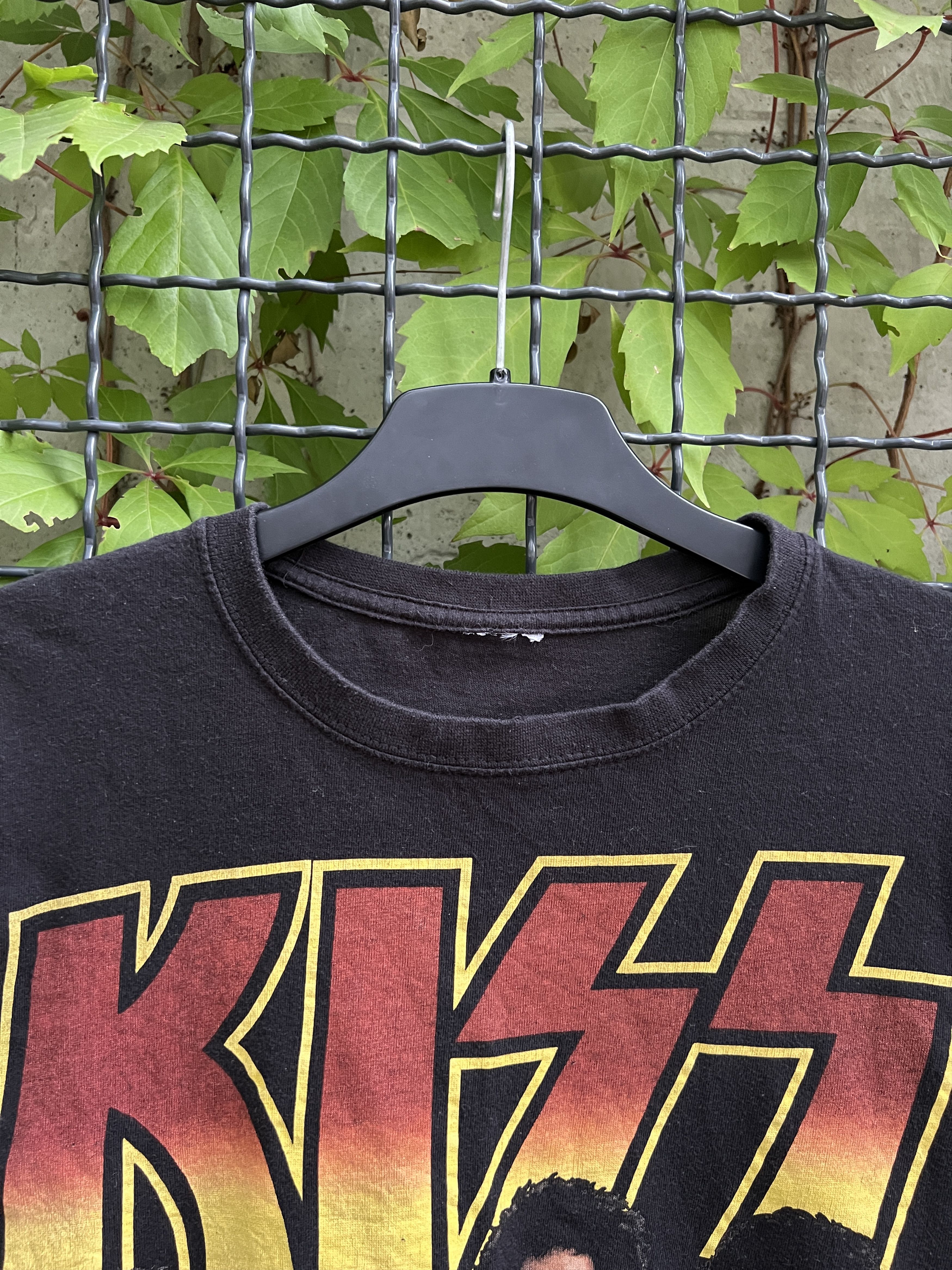 Band Tees Vintage 90s Kiss Rock Band Tour 83-84 T-shirt Size US M / EU 48-50 / 2 - 3 Thumbnail