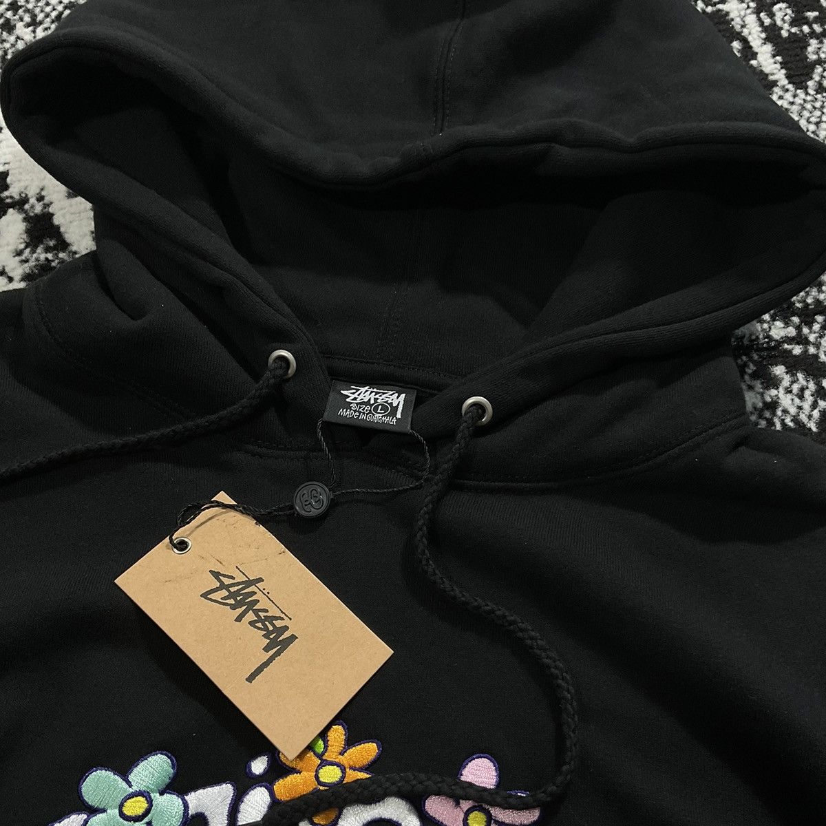 Other STUSSY HOODIE IN BLACK SIZE LARGE DEAD STOCK Size US L / EU 52-54 / 3 - 6 Thumbnail