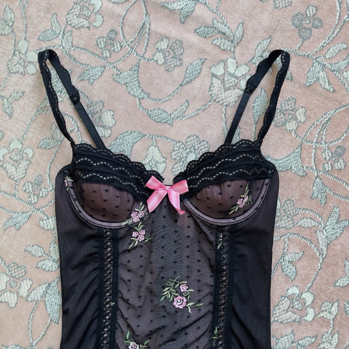 Victoria's Secret Victoria’s Secret Black Mesh Embroidered Bustier (34B/32C) Size S / US 4 / IT 40 - 12 Thumbnail