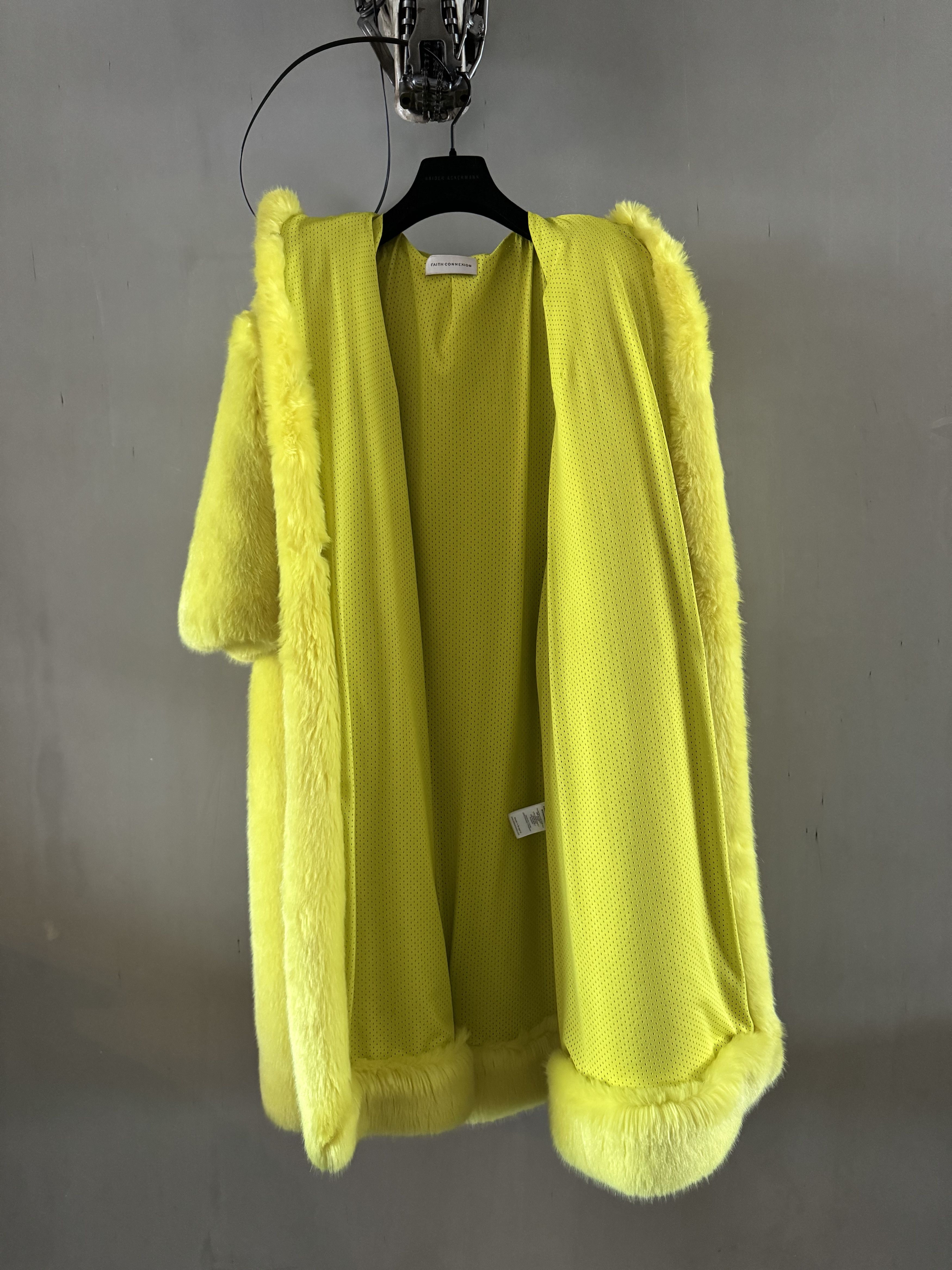 Faith Connexion NEW OVERSIZED YELLOW FUR COAT Size M / US 6-8 / IT 42-44 - 6 Thumbnail