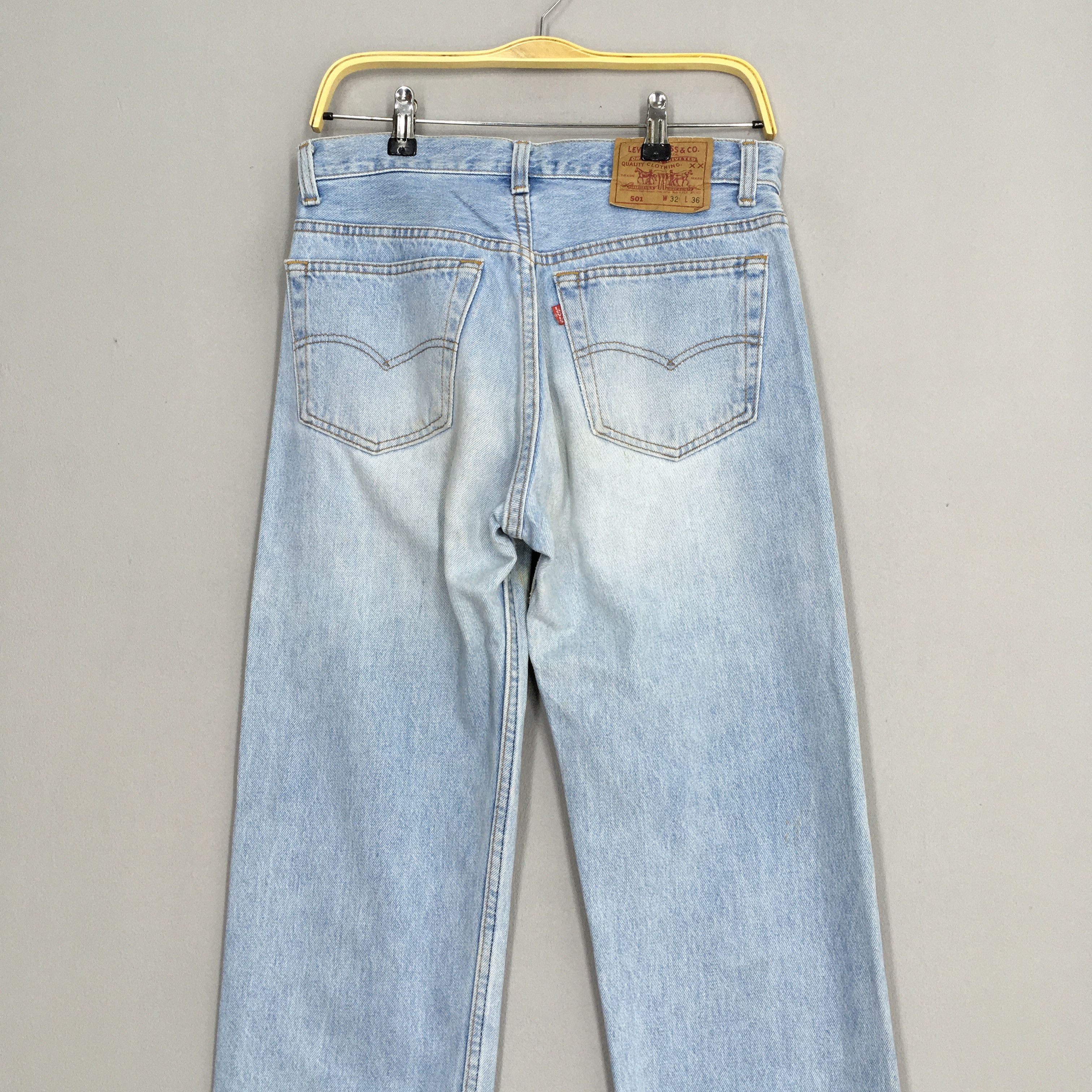 Levi's Size 30x33 Vintage Levi's 90s 501 Light Blue Jeans Size US 30 / EU 46 - 14 Thumbnail