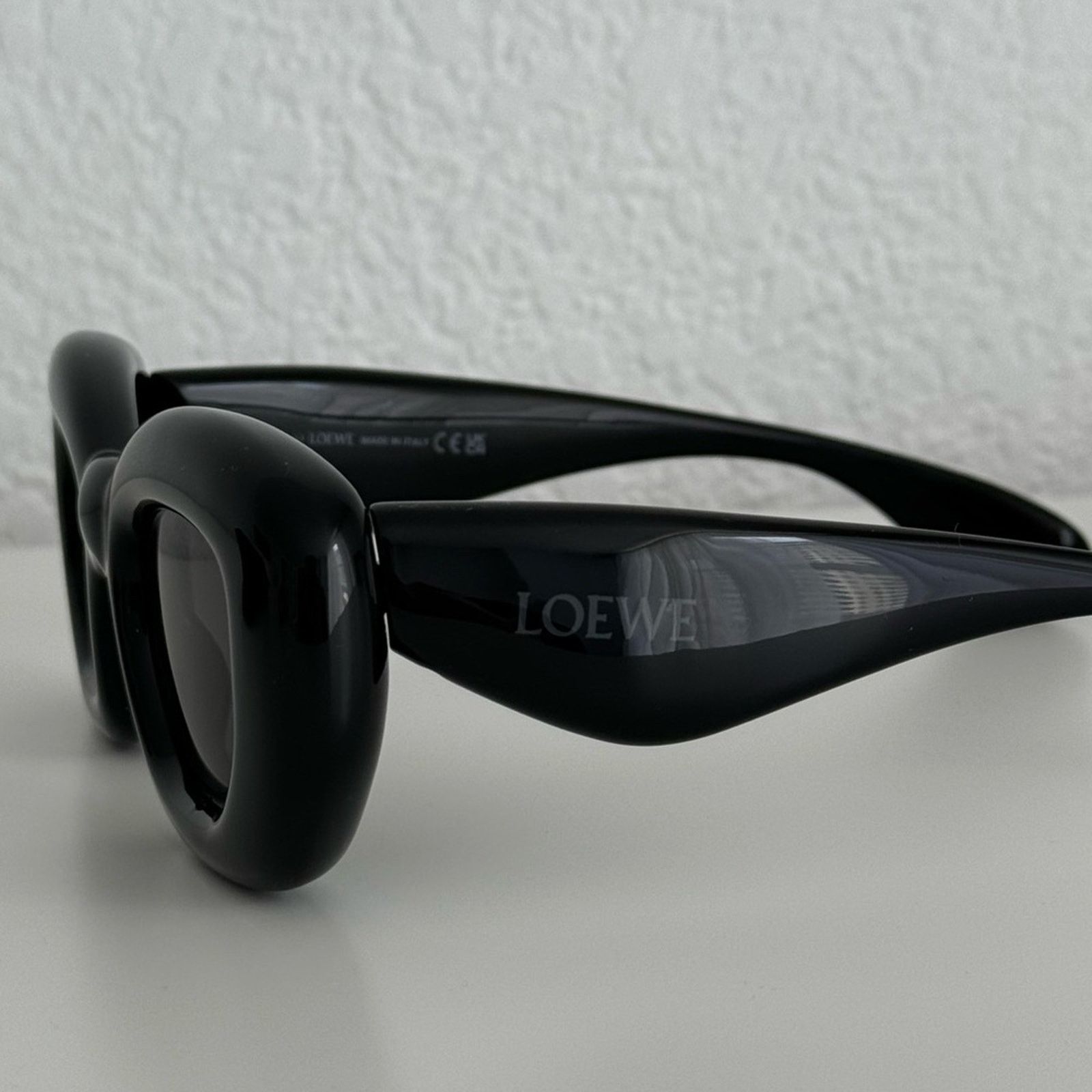 Loewe New! Loewe Black Sunglasses LW40117I 01A, Authentic