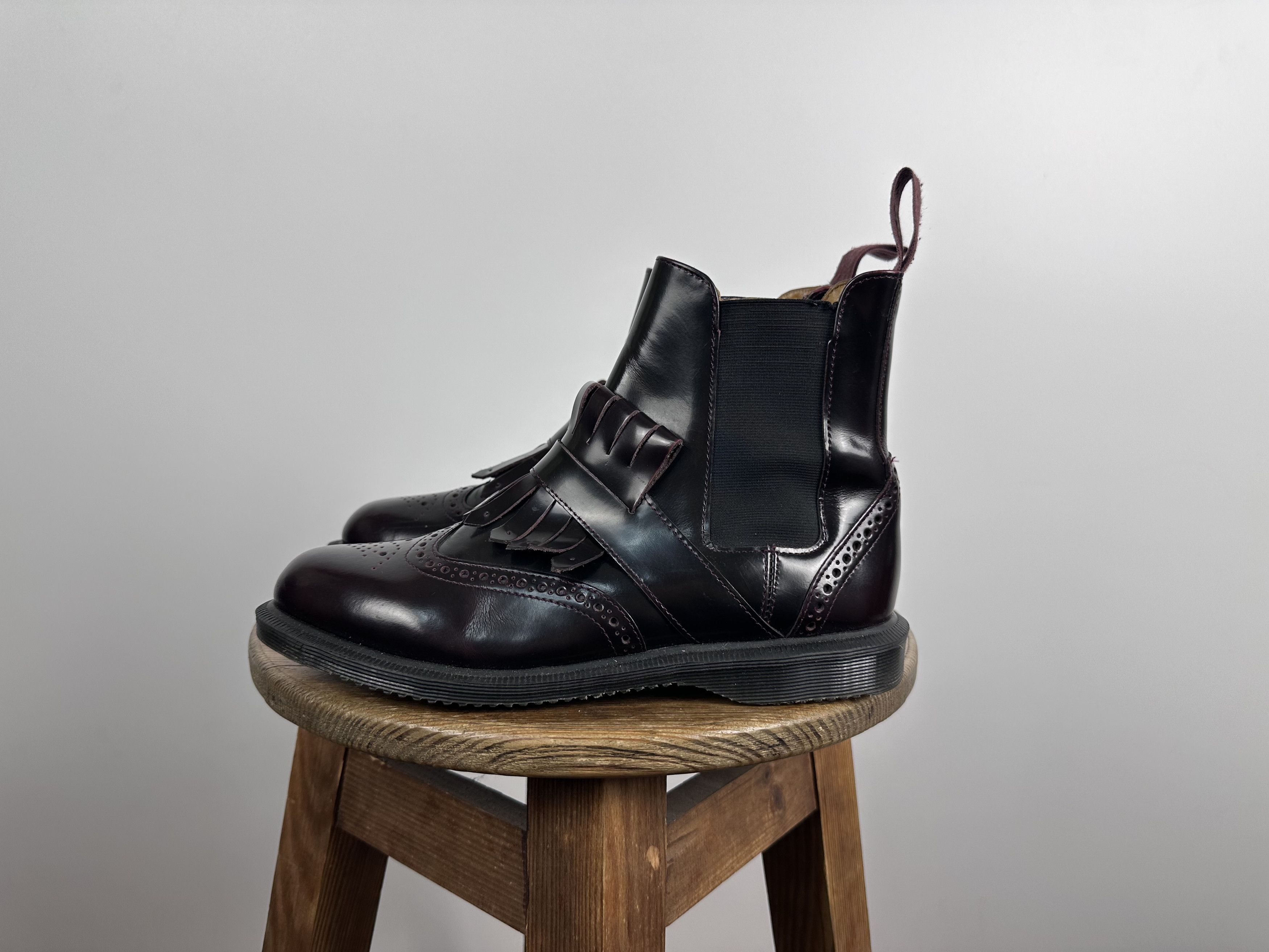 ✨️美品✨️ Dr.Martens TINA サイドゴアブーツ サイドジップ 黒 Dr. Martens Tina Black Fringe Brogue Strap Zip Ankle Boots Women's