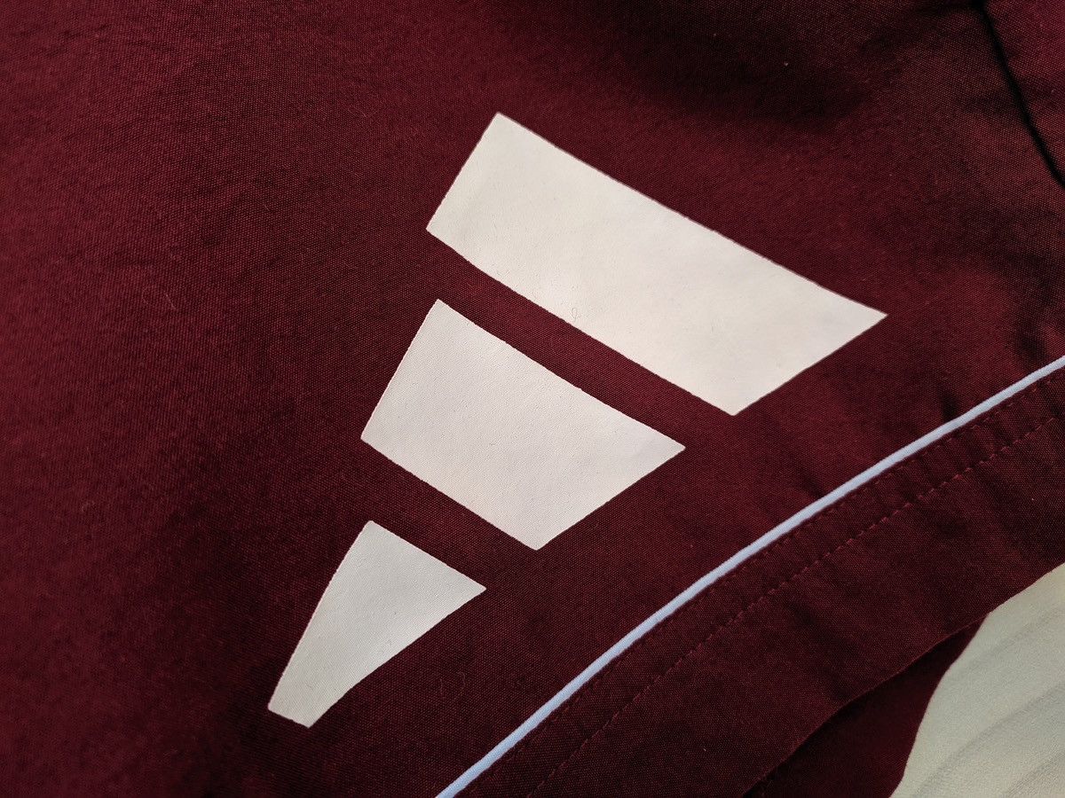 Vintage Adidas Shorts Burgundy Retro 2000s nylon men’s y2k Size US 34 / EU 50 - 4 Thumbnail