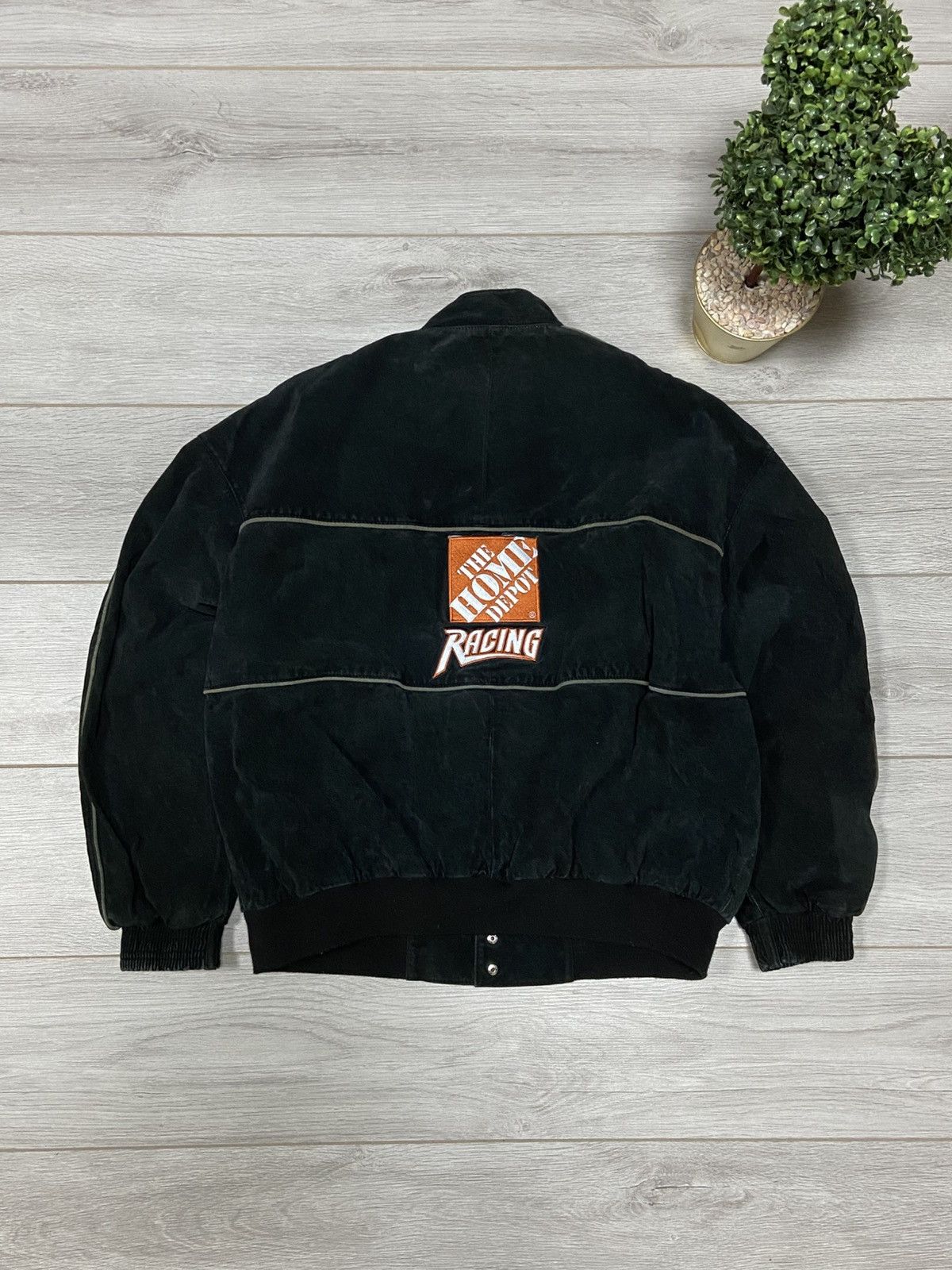 NASCAR Vintage NASCAR 90s The Home Deport Racing team jacket size L Size US L / EU 52-54 / 3 - 11 Thumbnail