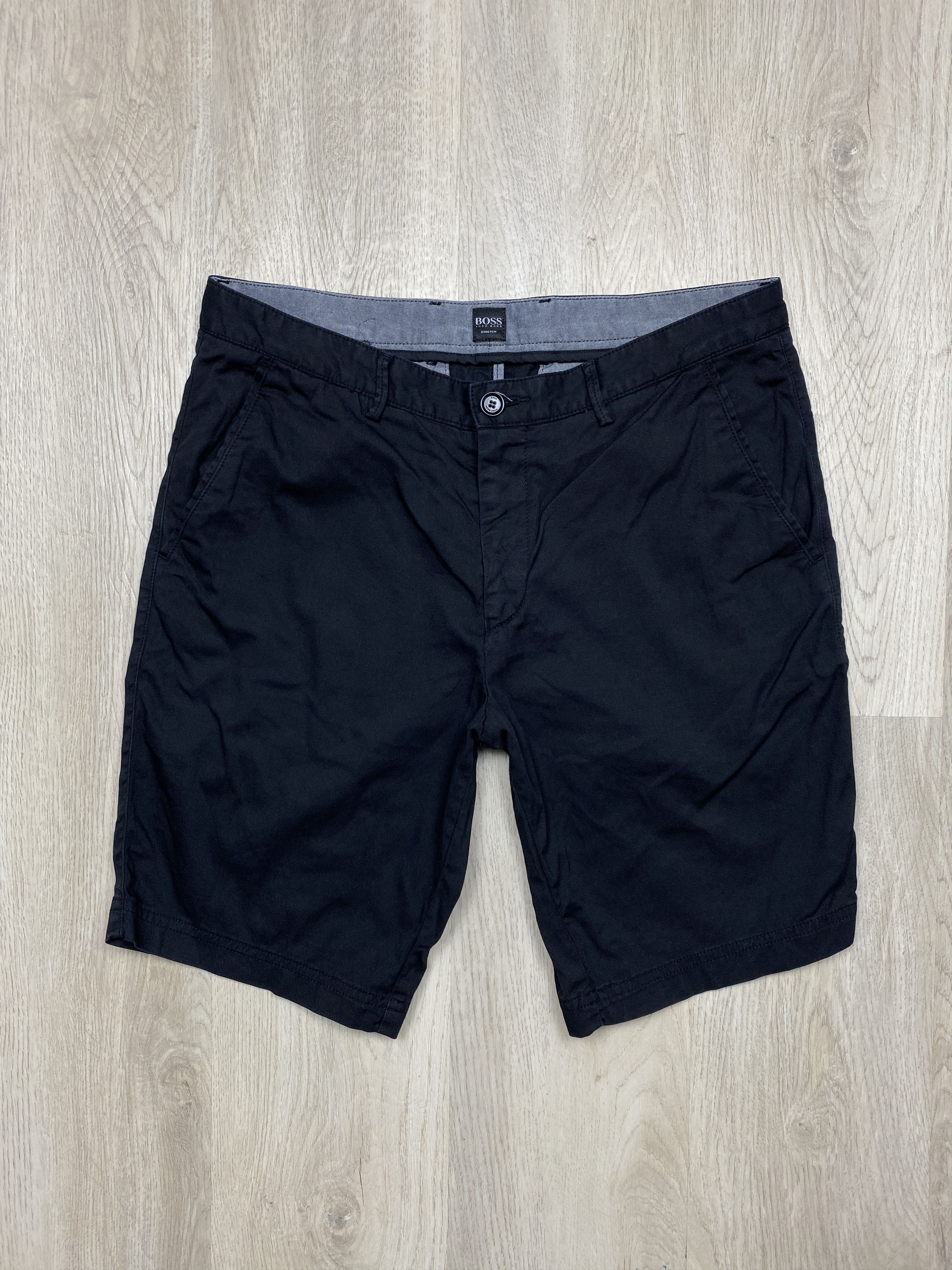 Hugo Boss × Vintage Hugo Boss Vintage Mens Chino Shorts Size US 32 / EU 48 - 1 Thumbnail