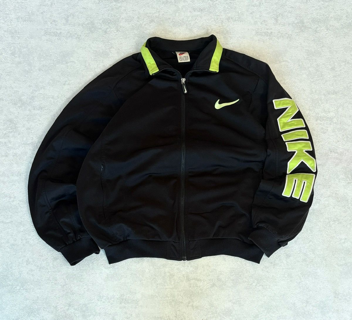 Nike 90s Nike Vintage Track Jacket Big Spellout Sleeve Logo Rare Size US L / EU 52-54 / 3 - 4 Thumbnail