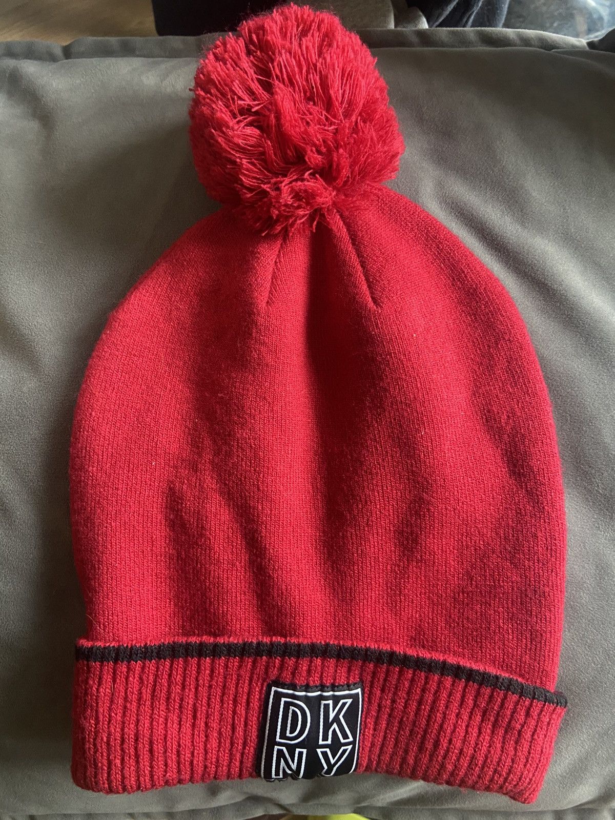 DKNY DKNY Beanie Red Hat Acrylic OS Rib Trim RRP £55 Signature Size ONE SIZE - 1 Thumbnail