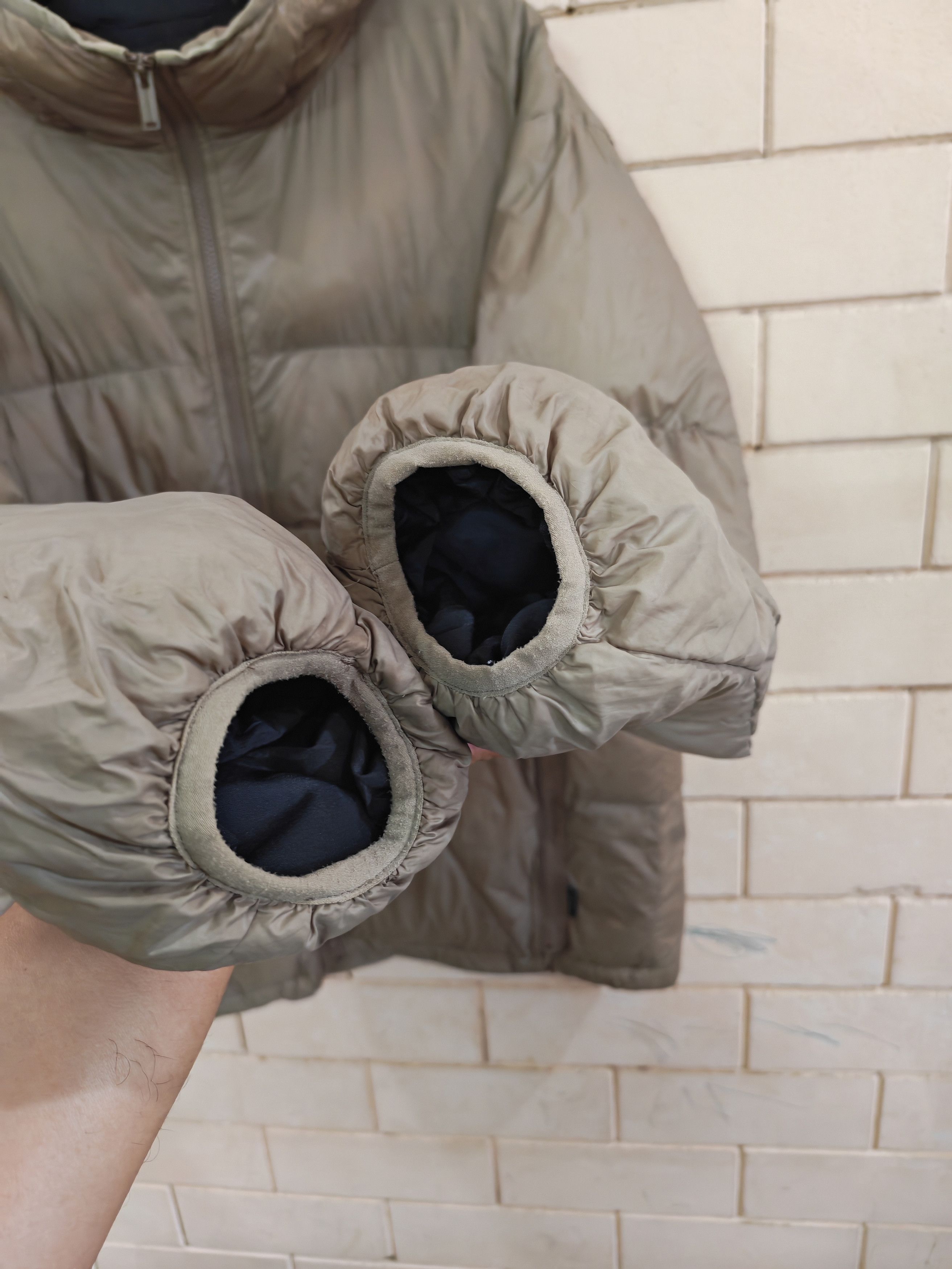 GU × Undercover Gu x Undercover Puffer Hoody Size US XL / EU 56 / 4 - 3 Thumbnail