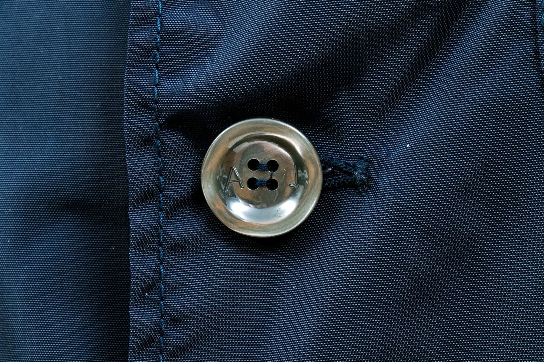 Emporio Armani ARMANI JEANS NAVY BLUE NYLON BUTTON DOWN JACKET Size US S / EU 44-46 / 1 - 8 Thumbnail