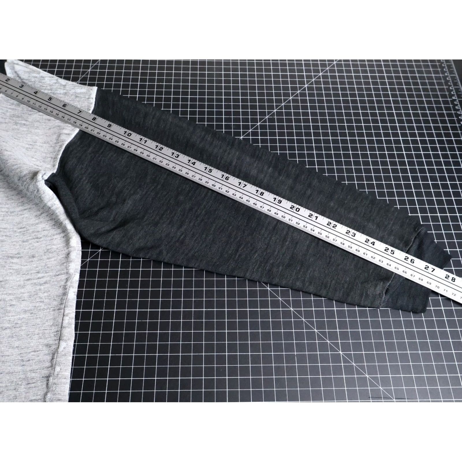Vintage VINTAGE Towncraft Sweatshirt Striped Crewneck 90s Black Red Gray Medium Mens Regular Fit Size US M / EU 48-50 / 2 - 7 Thumbnail