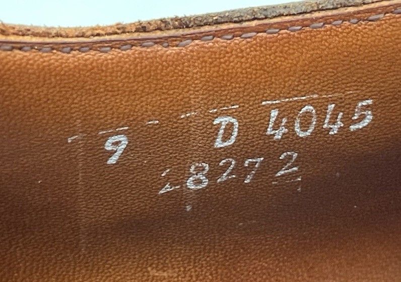 Allen Edmonds Allen Edmonds MCTAVISH Oxford Wingtip Brown Leather Size 9D Size US 9 / EU 42 - 10 Thumbnail