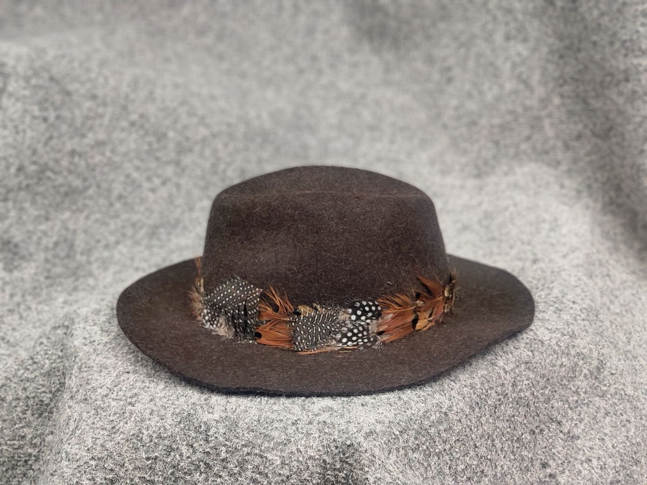 Harris Tweed Joules felt fedora hat feather trim Western Cowboy Vintage Size ONE SIZE - 7 Thumbnail