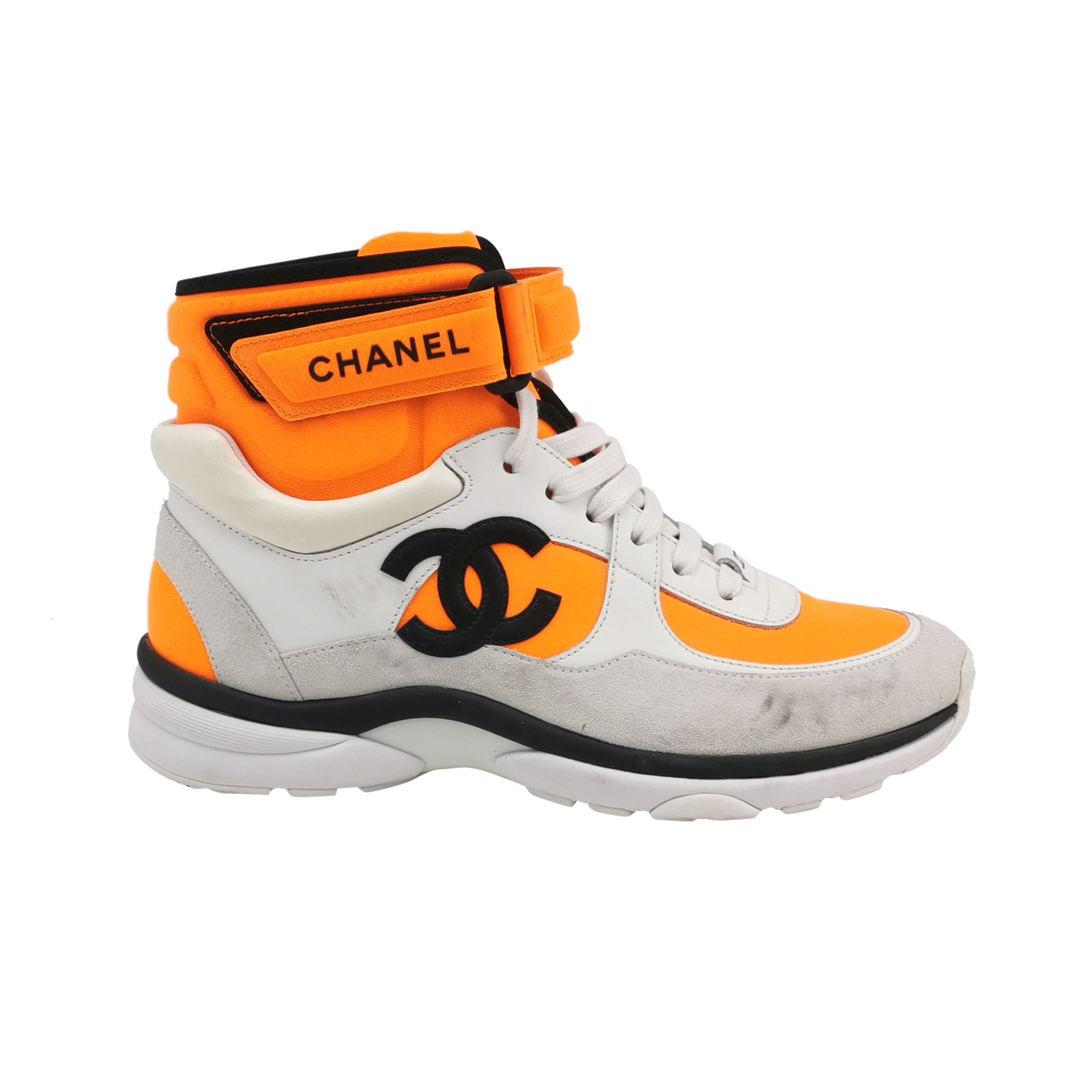 Chanel Chanel Women 6-5 Lowtop Sneakers Size US 6.5 / IT 36.5 - 1 Thumbnail