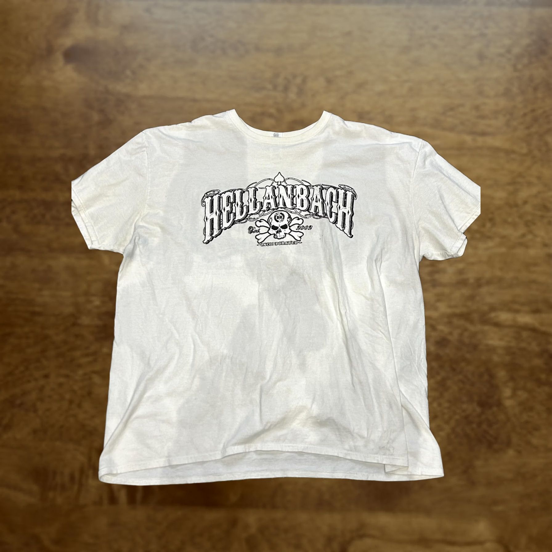 Gildan VINTAGE Hellanbach Shirt Mens 3XL White Skull Crossbones Graphic Biker Tee Tattoo Style Size US XXL / EU 58 / 5 - 1 Thumbnail