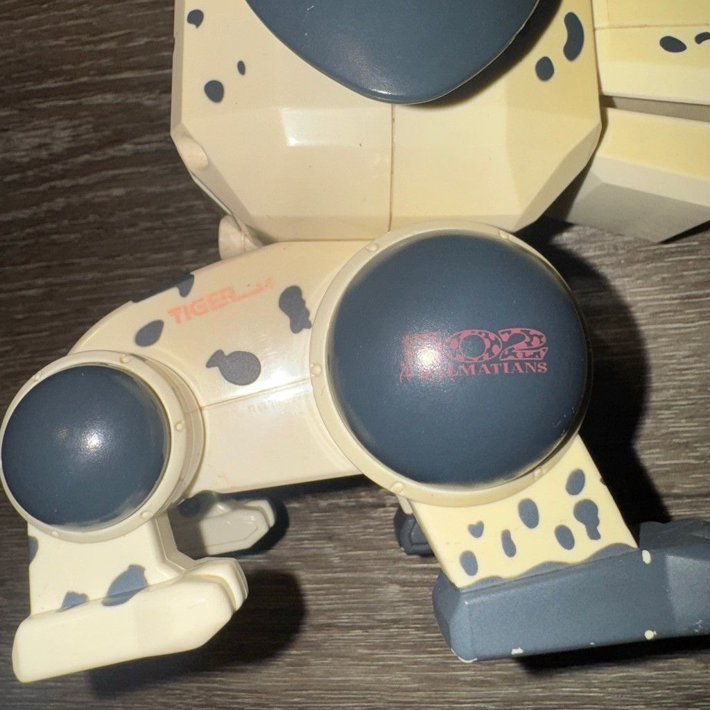 Disney Y2K 2000 Sega Tiger Electronics 102 Dalmatians Robot Dog Size ONE SIZE - 6 Thumbnail