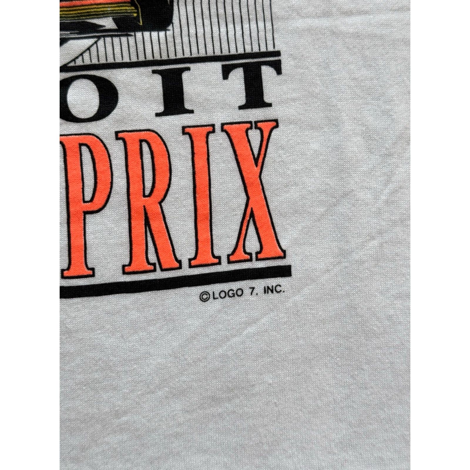 Logo 7 VINTAGE 1990 Detroit Grand Prix Valvoline Tank Top T Shirt Size XL Logo 7 White Cotton Polyester Men 90s Cars Sports Graphic Print Size US XL / EU 56 / 4 - 3 Thumbnail