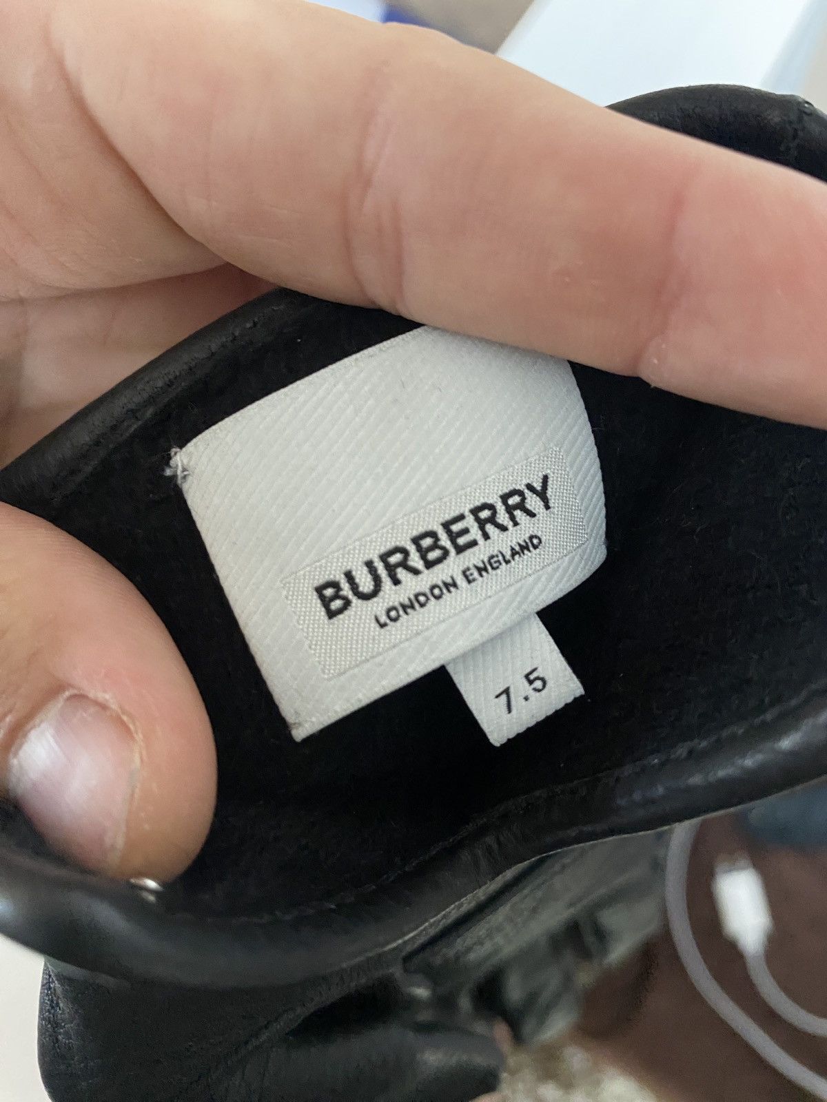 Burberry × Vintage Burberry original vintage women’s gloves Size ONE SIZE - 5 Thumbnail