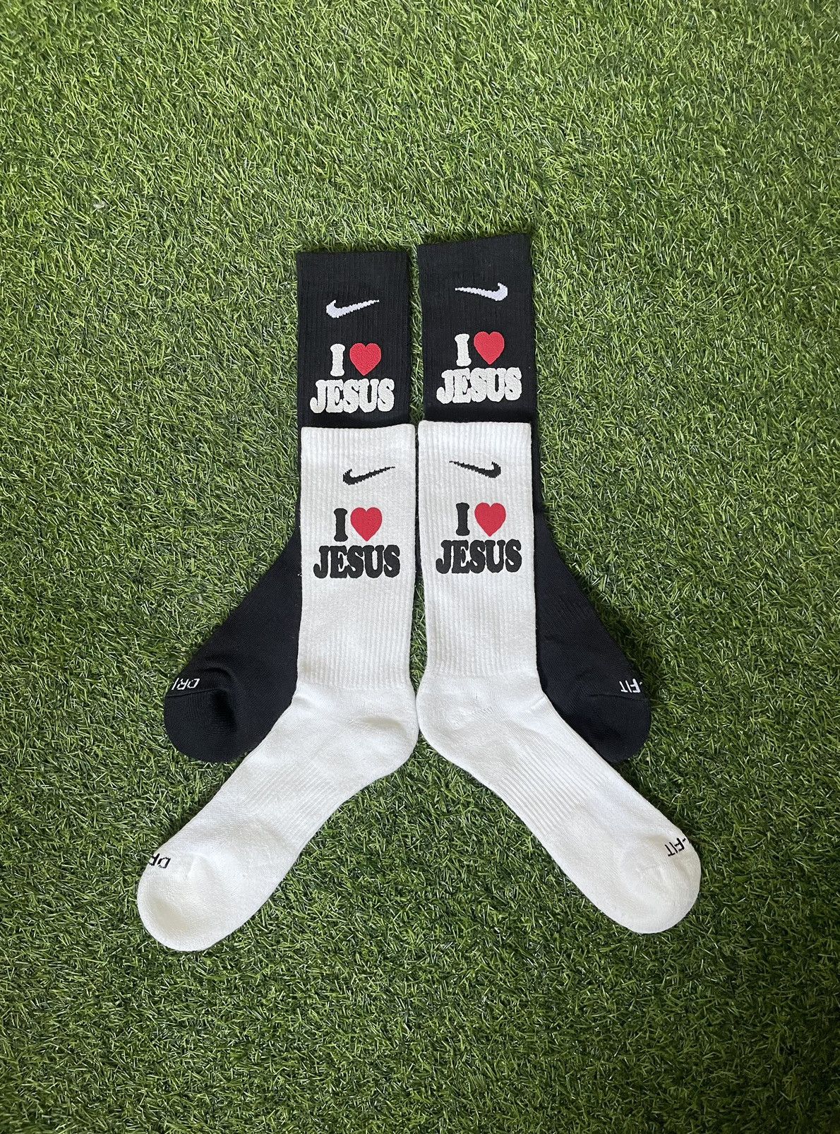 Nike NIKE CUSTOM I LOVE JESUS BUNDLE SOCKS Size ONE SIZE - 2 Thumbnail