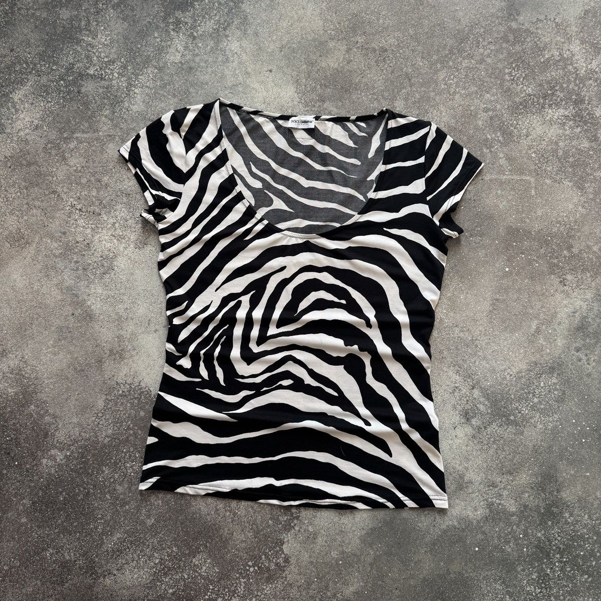 Dolce & Gabbana D&G Dolce & Gabbana Vintage Zebra Print Y2K T-Shirt Size M / US 6-8 / IT 42-44 - 1 Thumbnail