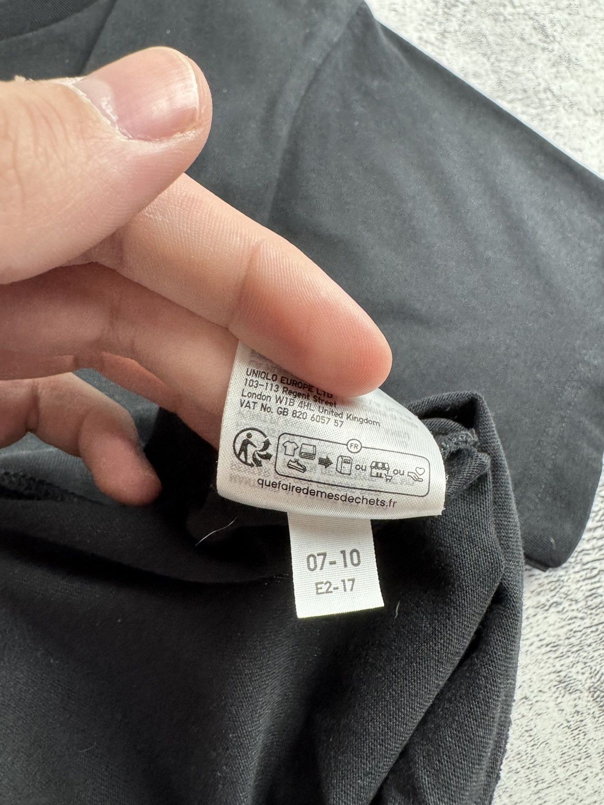 Kaws × Uniqlo KAWS X UNIQLO Graphic Tee Designer Medium Jersey T Shirt Size US M / EU 48-50 / 2 - 9 Thumbnail