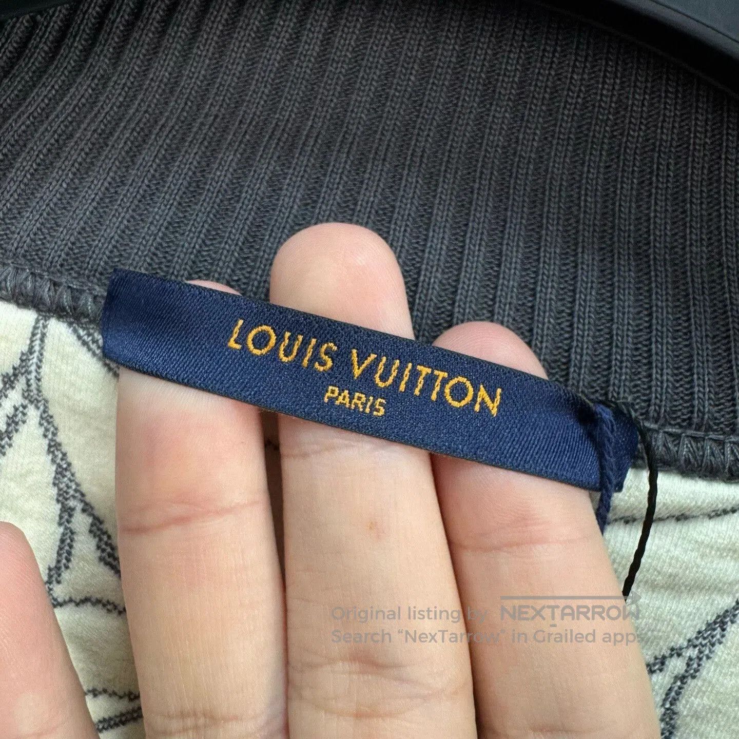Other louis vuitton gray puffer jacket with pattern. Size US L / EU 52-54 / 3 - 6 Thumbnail