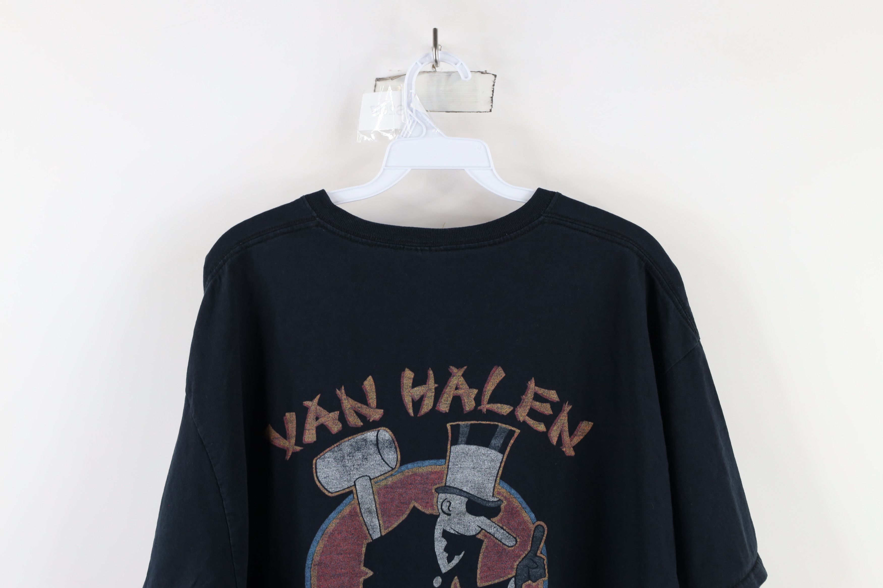 Vintage Vintage 80s 1984 Tour of the World Van Halen Band T-Shirt Size US XL / EU 56 / 4 - 13 Thumbnail