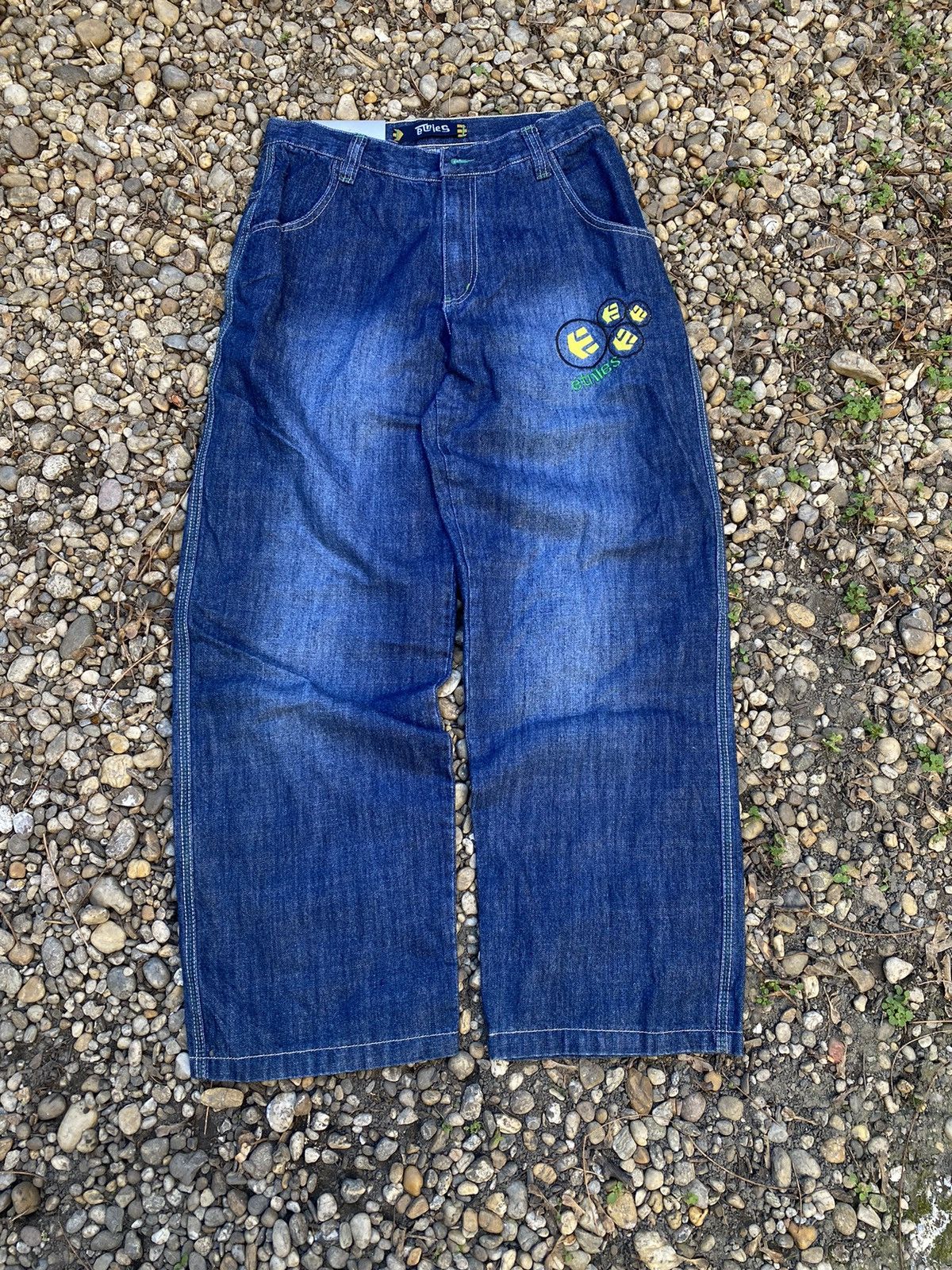 Etnies Vintage Etnies Skull Embroidered Logo Baggy Jeans Size US 33 - 2 Thumbnail