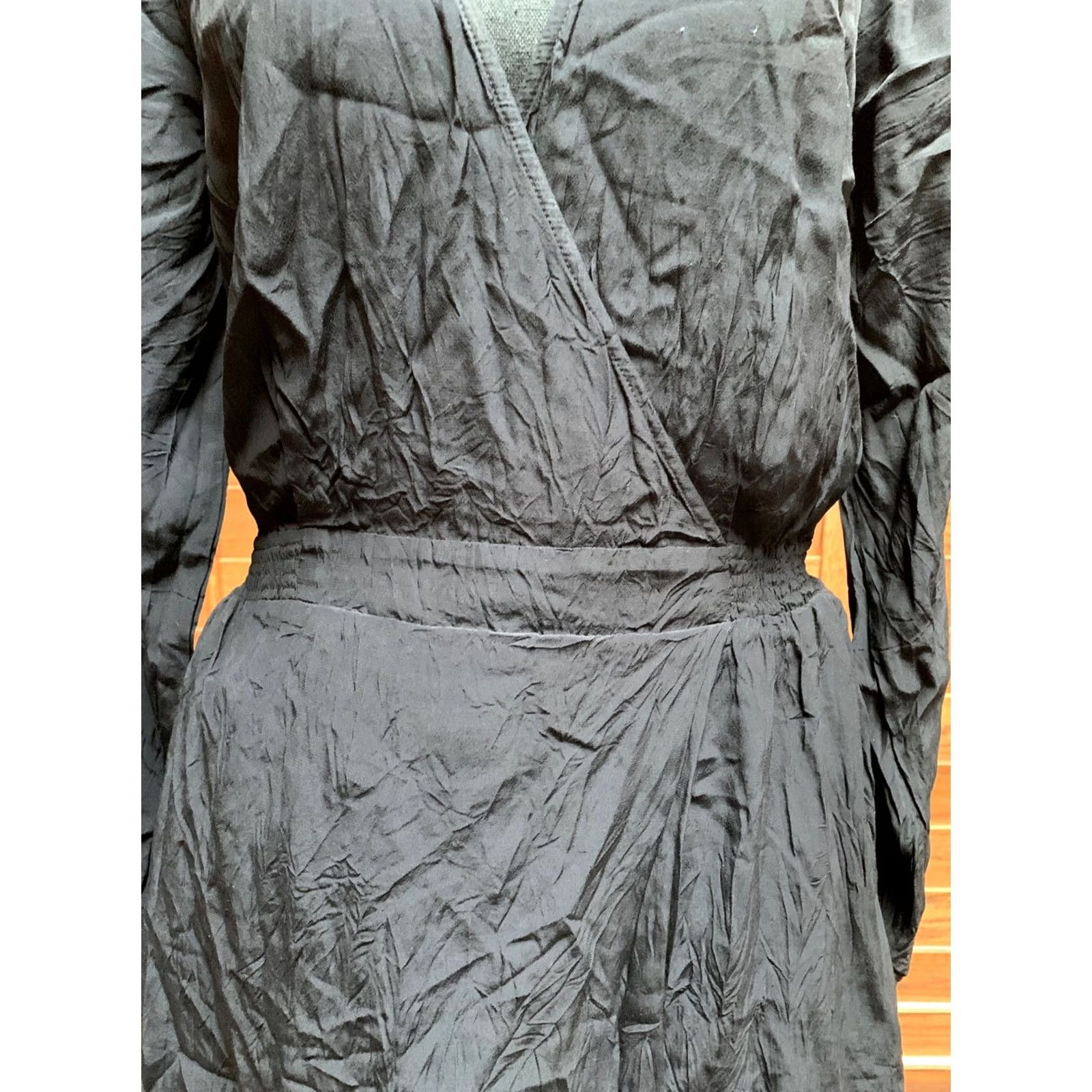 Vintage VINTAGE Wilfred Aritzia Womens Long Sleeve Surplice Neck Black Dress M Medium Casual New Size M / US 6-8 / IT 42-44 - 3 Thumbnail
