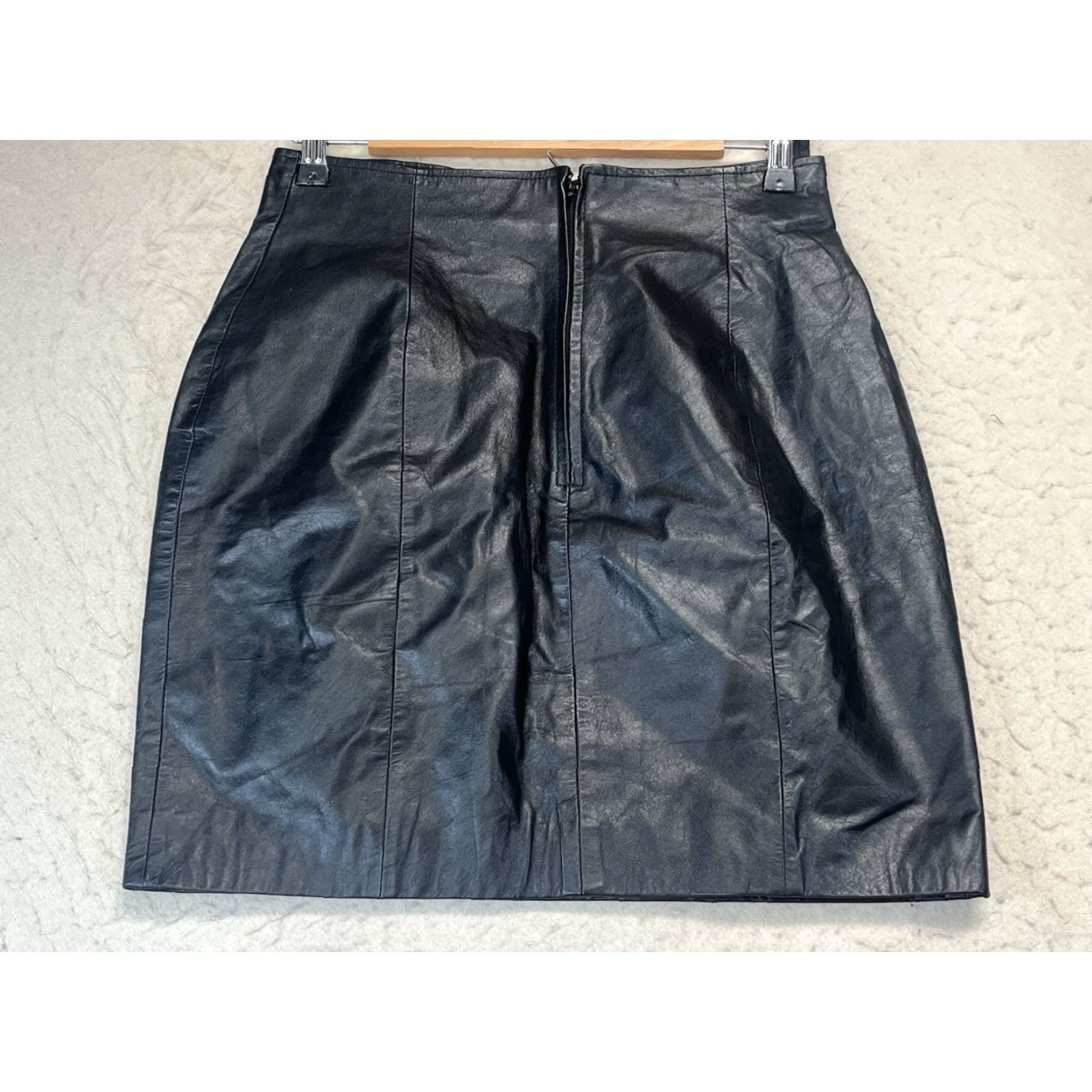 Vintage VINTAGE Byrnes & Baker Black Leather Skirt Women’s Size 12 Skirt Pencil 80s 90s Biker Lined Zipper Womens Size 34" / US 12 / IT 48 - 2 Thumbnail