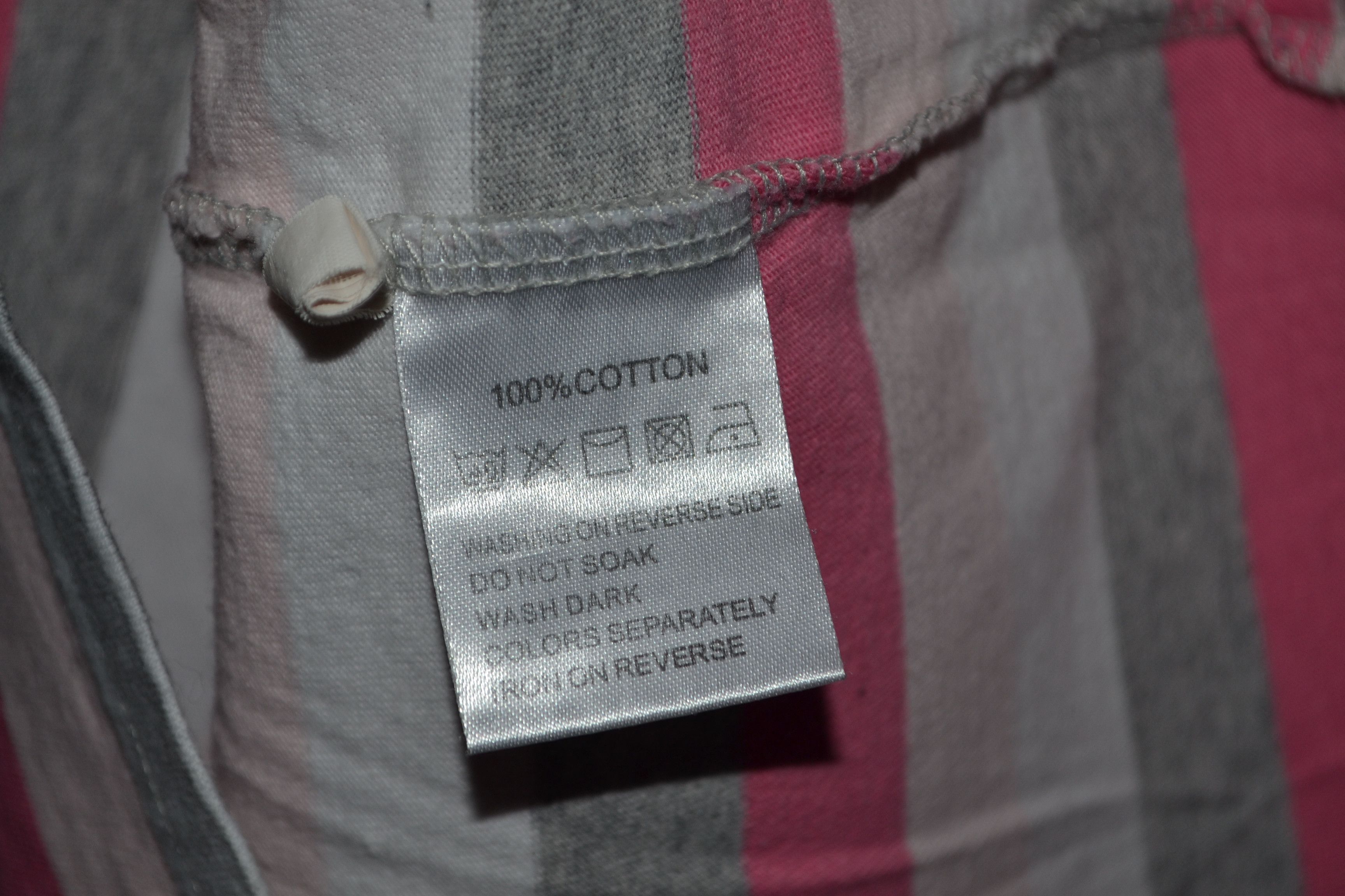 Saint Laurent Paris Yves Saint Laurent Pink Striped Vintage Logo T shirt size L Size US L / EU 52-54 / 3 - 6 Thumbnail
