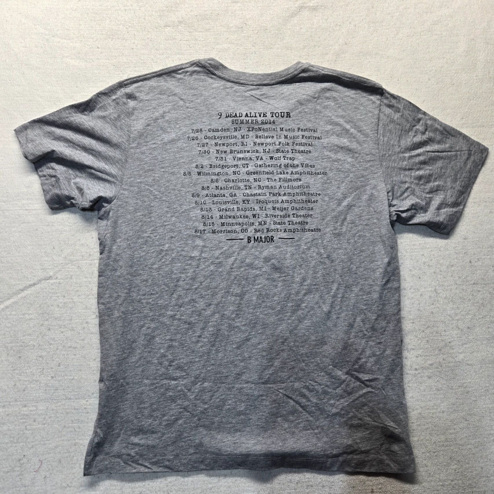 Vintage RODRIGO Y GABRIELA Concert Shirt 9 Dead Alive Tour US Gray 2XL Adult Unisex T-Shirt Band Graphic Tee Size US XXL / EU 58 / 5 - 7 Thumbnail