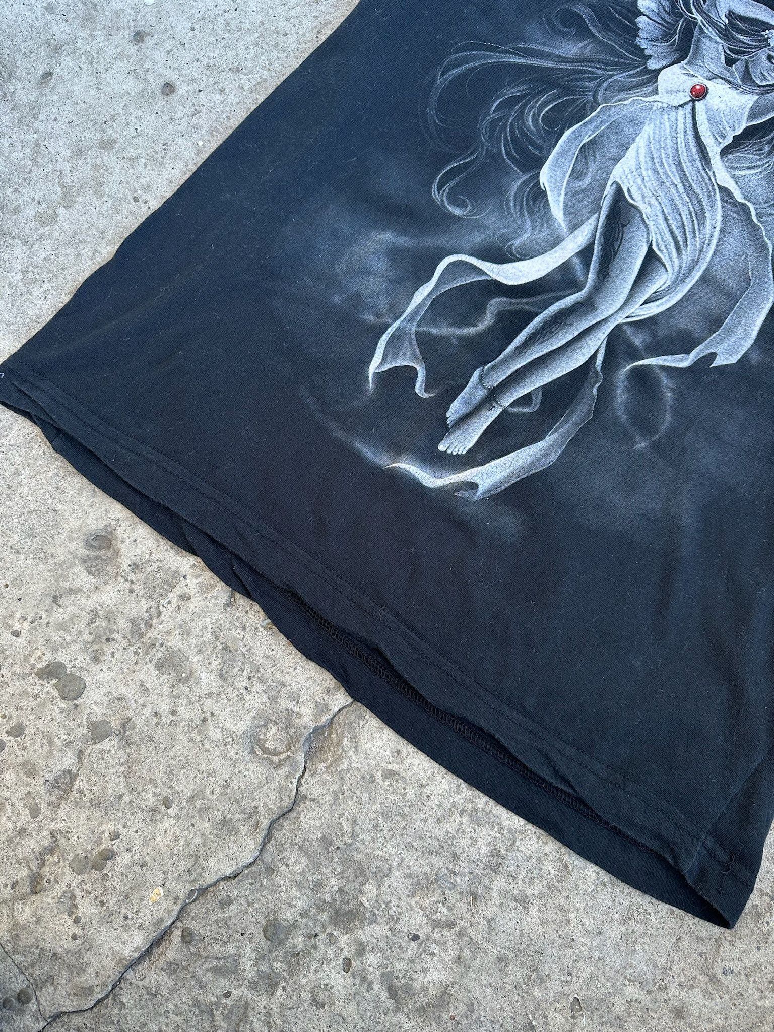 Band Tees Vintage Y2K Sexy ANGEL BROKE VAMP Girl Blood DEAD Horror Tee Size US L / EU 52-54 / 3 - 5 Thumbnail