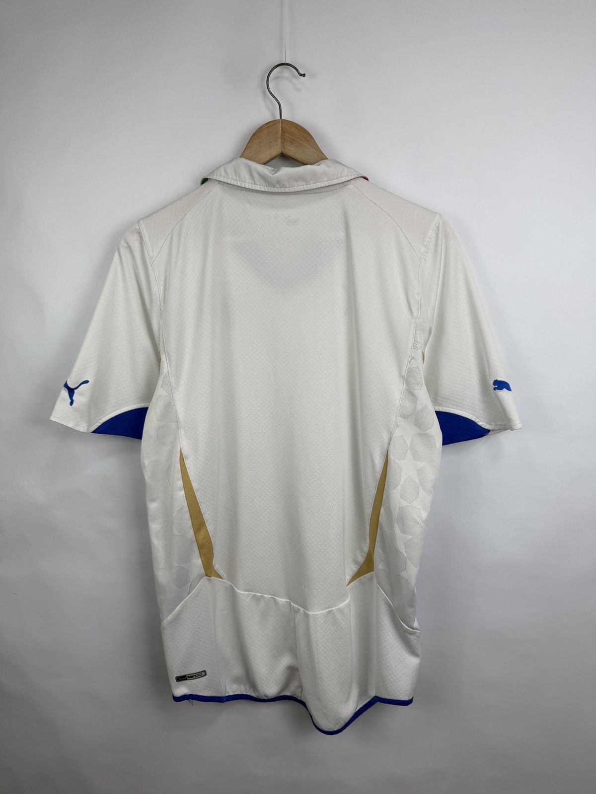 Puma 🇮🇹 Vintage 2010 Puma Italy Soccer Jersey T-Shirt Retro Rare Size US M / EU 48-50 / 2 - 12 Thumbnail