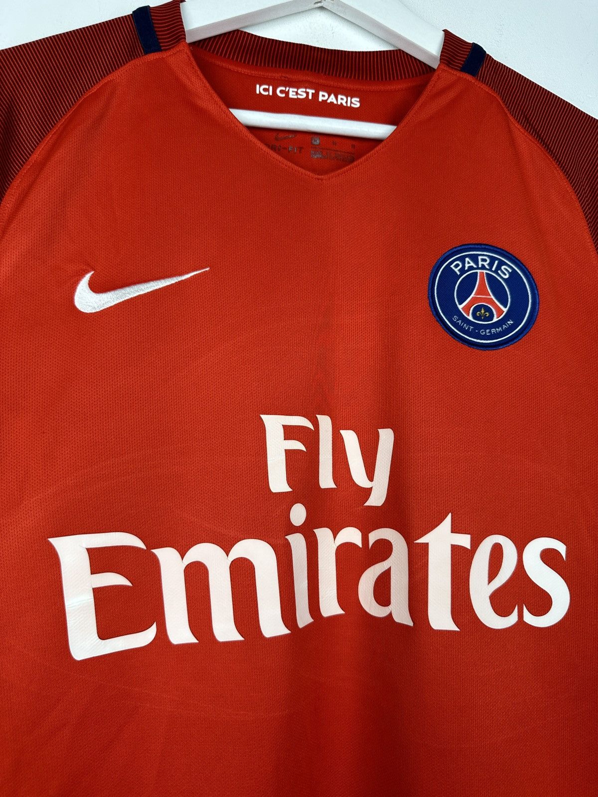 Nike Paris Saint Germain PSG 2016 Away Soccer Jersey Shirt Size US M / EU 48-50 / 2 - 4 Thumbnail