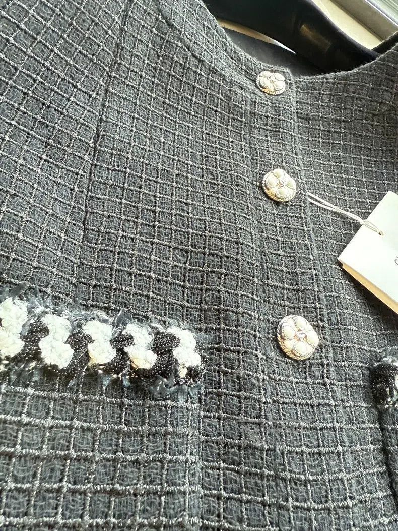 Chanel Chanel Black coat Size XS / US 0-2 / IT 36-38 - 5 Thumbnail