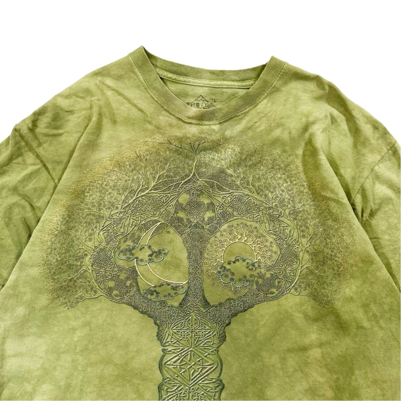 Vintage Vintage 00s The Mountain Gaelic Graphic T Shirt Size US XL / EU 56 / 4 - 2 Thumbnail