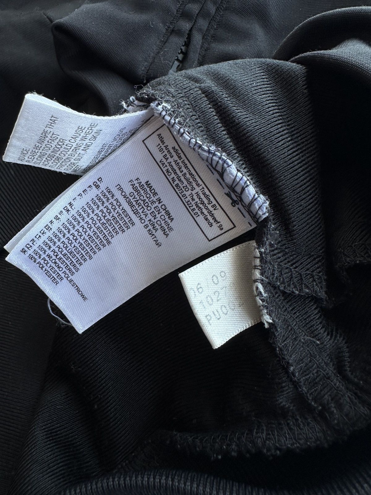 Adidas Vintage Adidas 00s Black Striped Mens Track Jacket Size US L / EU 52-54 / 3 - 7 Thumbnail
