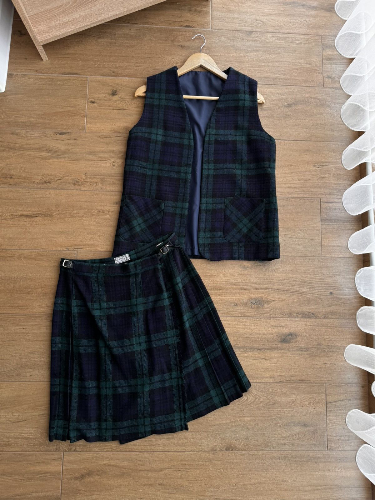 New England Shirt Company × Vintage Vintage Allander House of Fraser 90’s Tartan Wool Skirt&Vest Size 28" / US 6 / IT 42 - 2 Thumbnail
