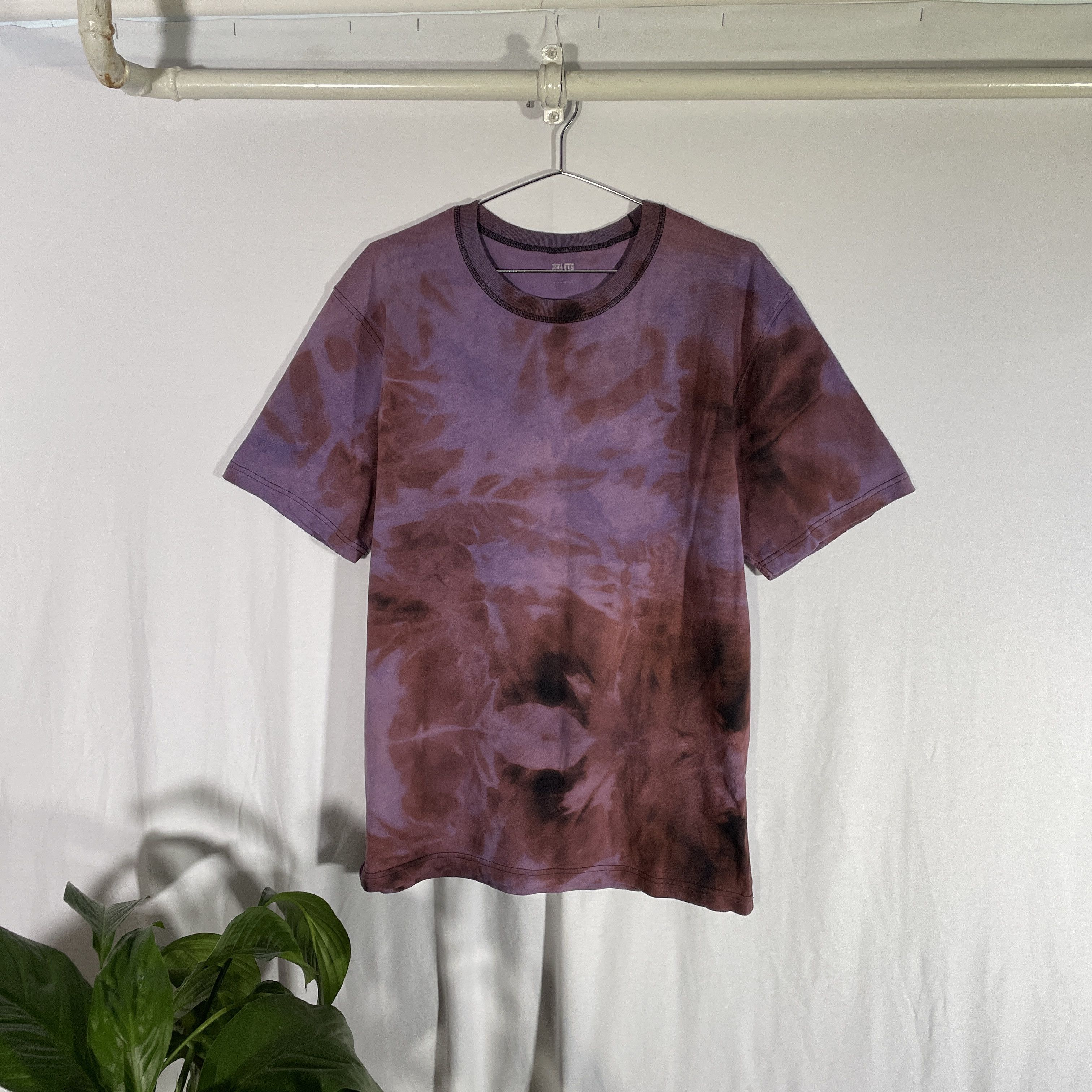 Uniqlo Custom Reworked T-Shirt – Purple Tie-Dye Wash Vintage size L Size US L / EU 52-54 / 3 - 1 Thumbnail