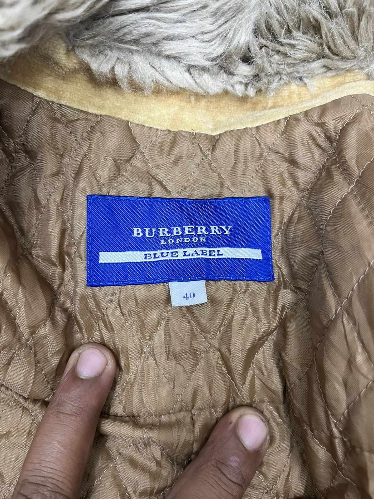 Burberry BURBERRY BLUE LABEL FUR CORDUROY JACKET Size S / US 4 / IT 40 - 12 Thumbnail