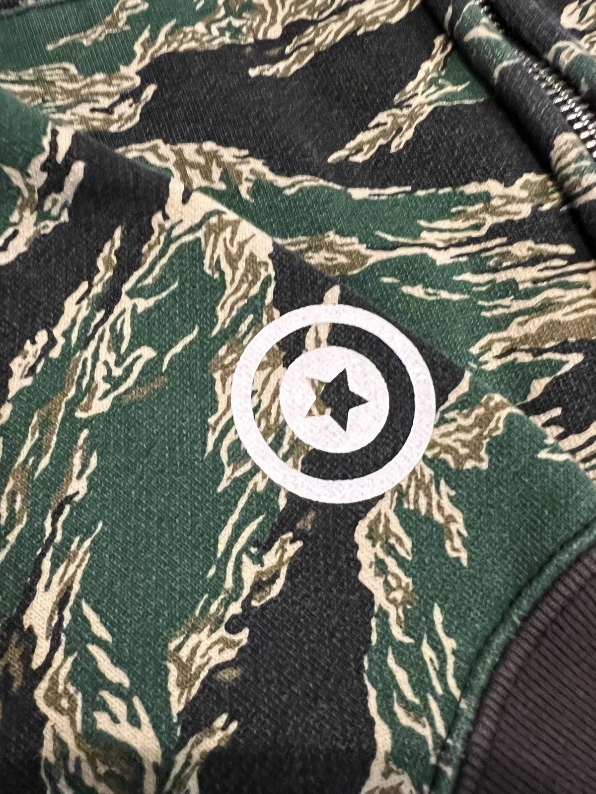 Bape A Bathing Ape URSUS Forest Camo Full Zip Up Shark Hoodie Size US L / EU 52-54 / 3 - 7 Thumbnail